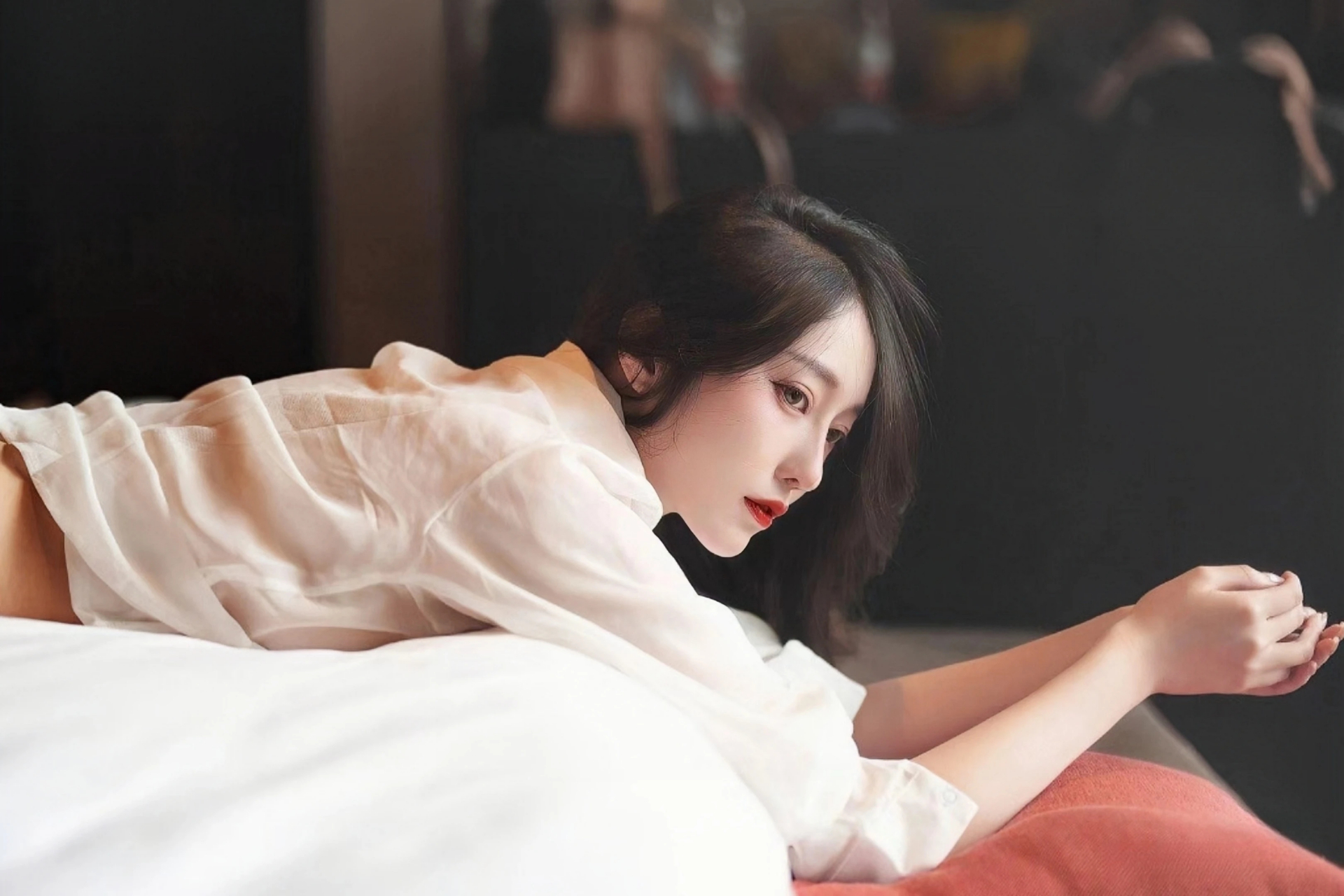 叙首都大马士革传出爆炸声 以军称袭击叙政权军事总部入口